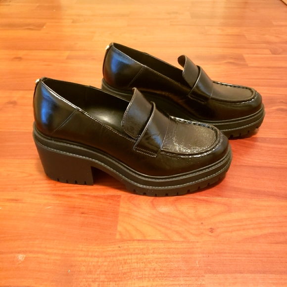 Michael Kors * Shiny Black * Chunky Loafers * Size 8 * NWOT - Picture 2 of 9